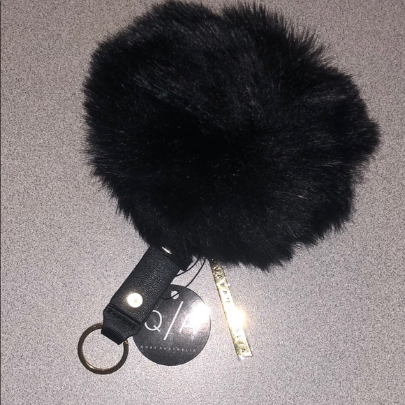 Quay Kylie Black Faux Fur Pom Key Chain - Picture 2 of 3